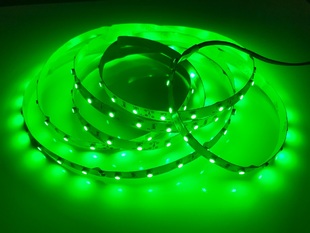 LED pásek zelený | 2835 | 60LED | 4,8W | 12V | IP20 | 8MM |